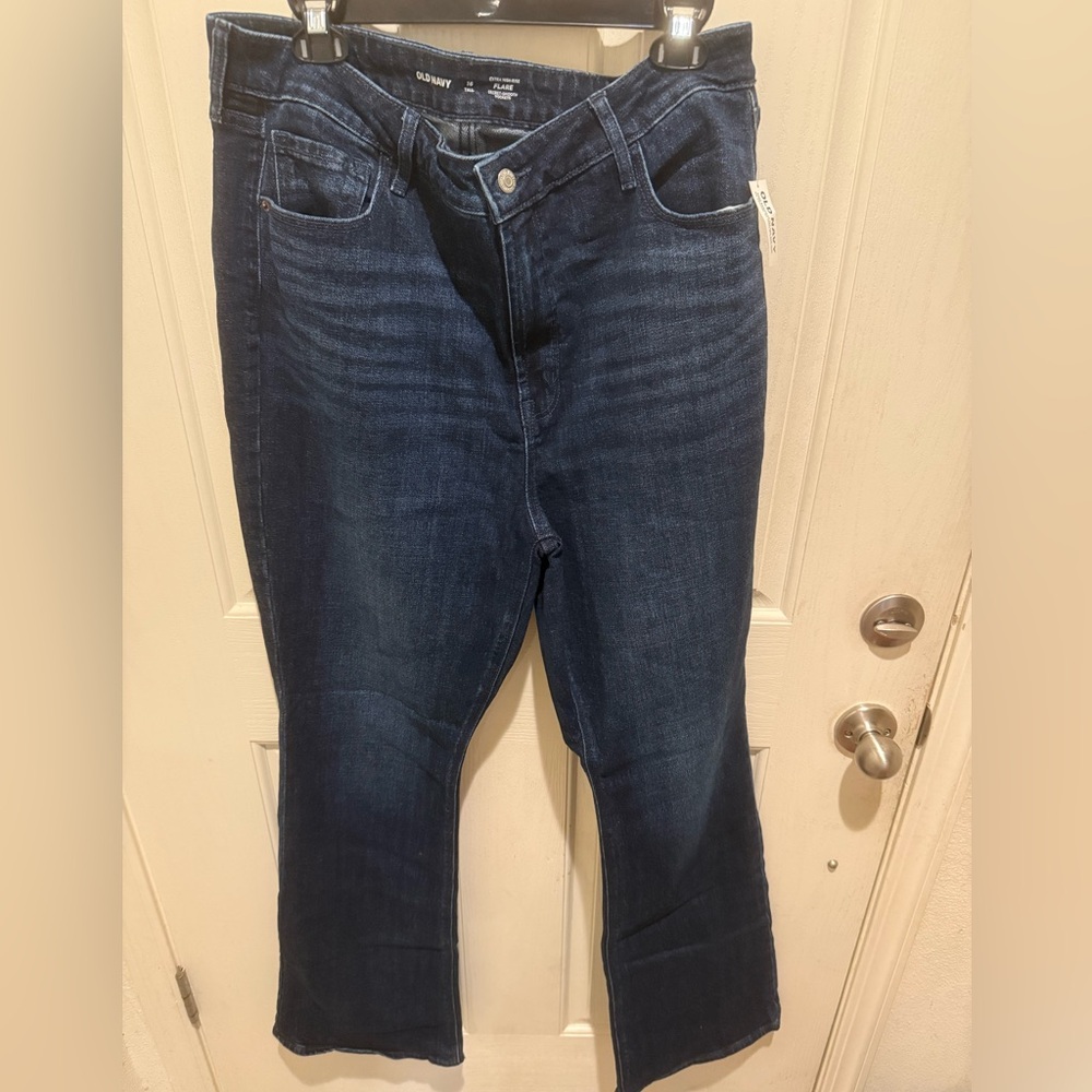 Old Navy‎ Higher High-Waisted Flare Jeans